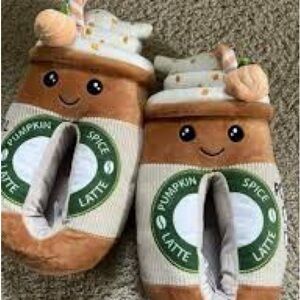 Pumpkin Spice Latte Plush Women's Slippers - Brown/Cream